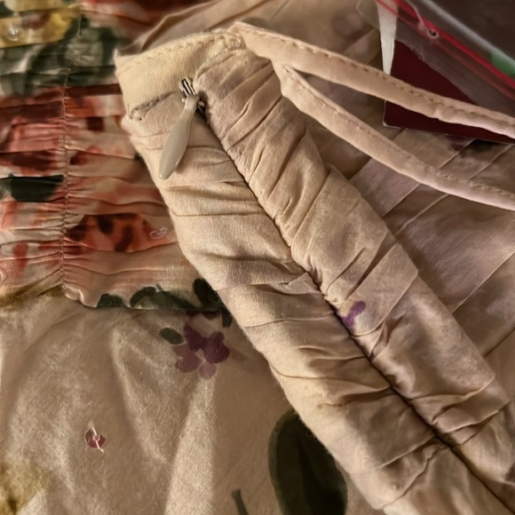 Julie G 2 piece jacket and skirt set-NWT - Picture 11 of 14